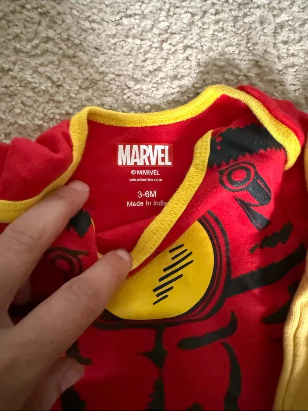 Disney Simba, Marvel iron man and hulk One-Piece Bodysuit size 3-6 months